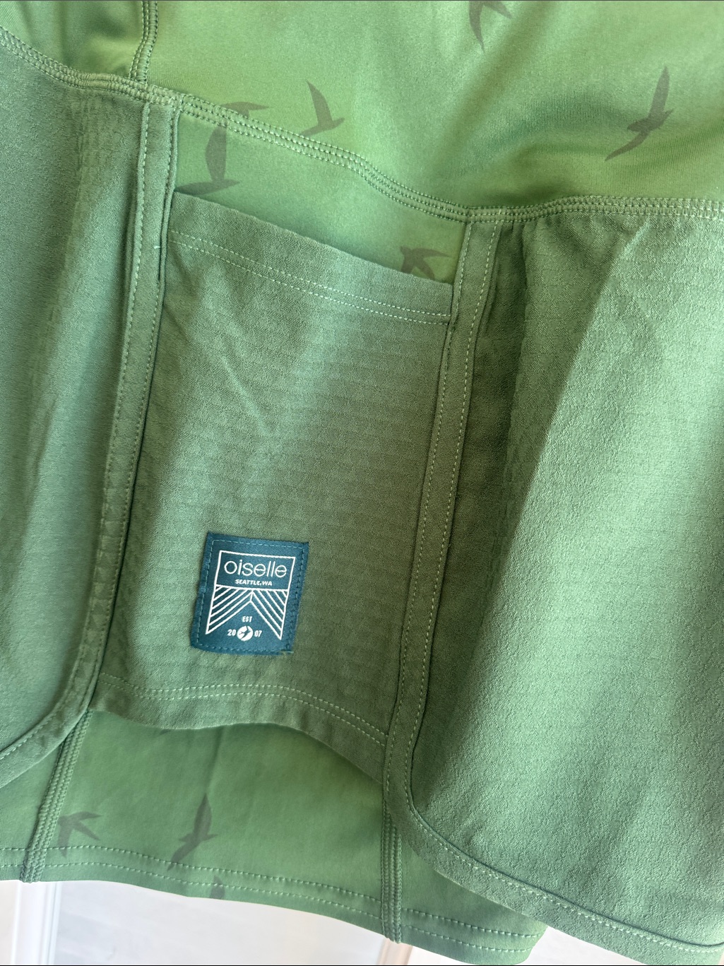 Oiselle Green Women’s Running Shorts Interior Compression Shorts 6 Nwt — image 7 of 8